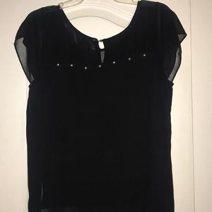 Short sleeve sheer top!